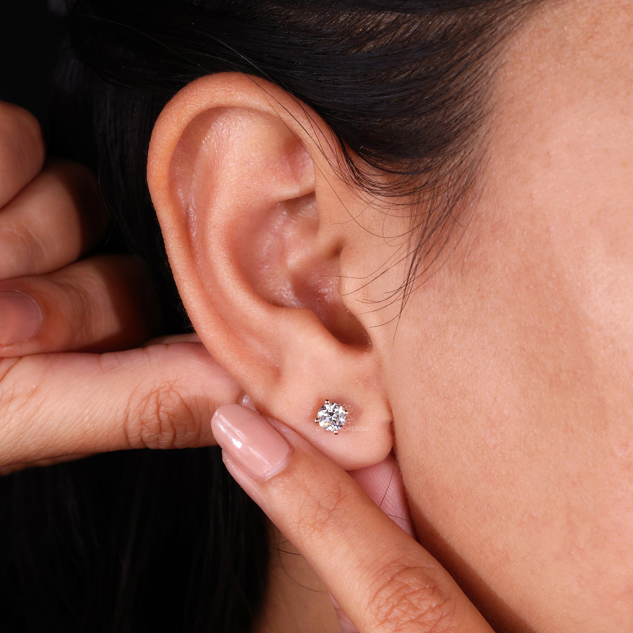 Buy earrings from Diamondrensu UK with custom rose gold diamond studs.
