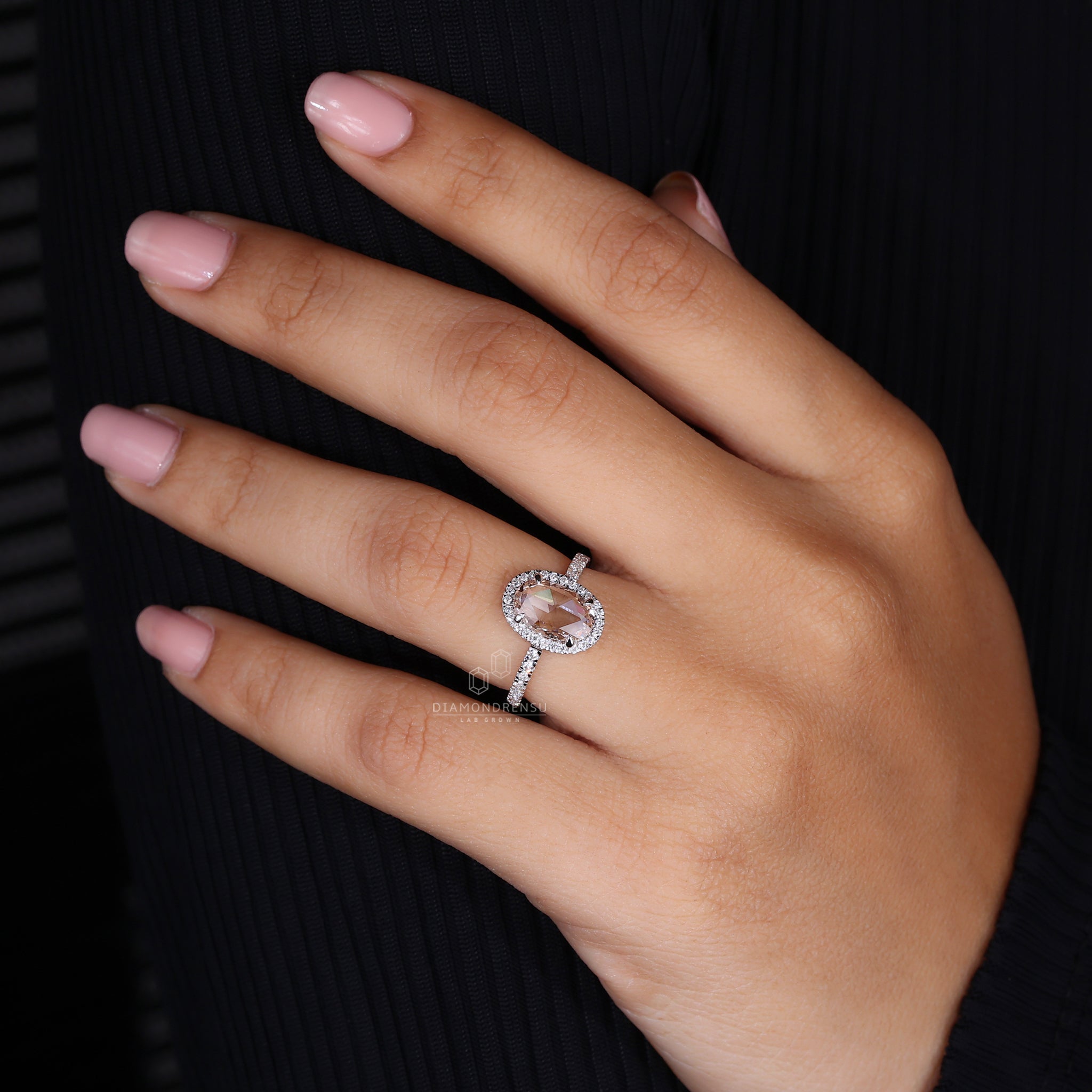 Pave setting on round cut halo pave setting.
