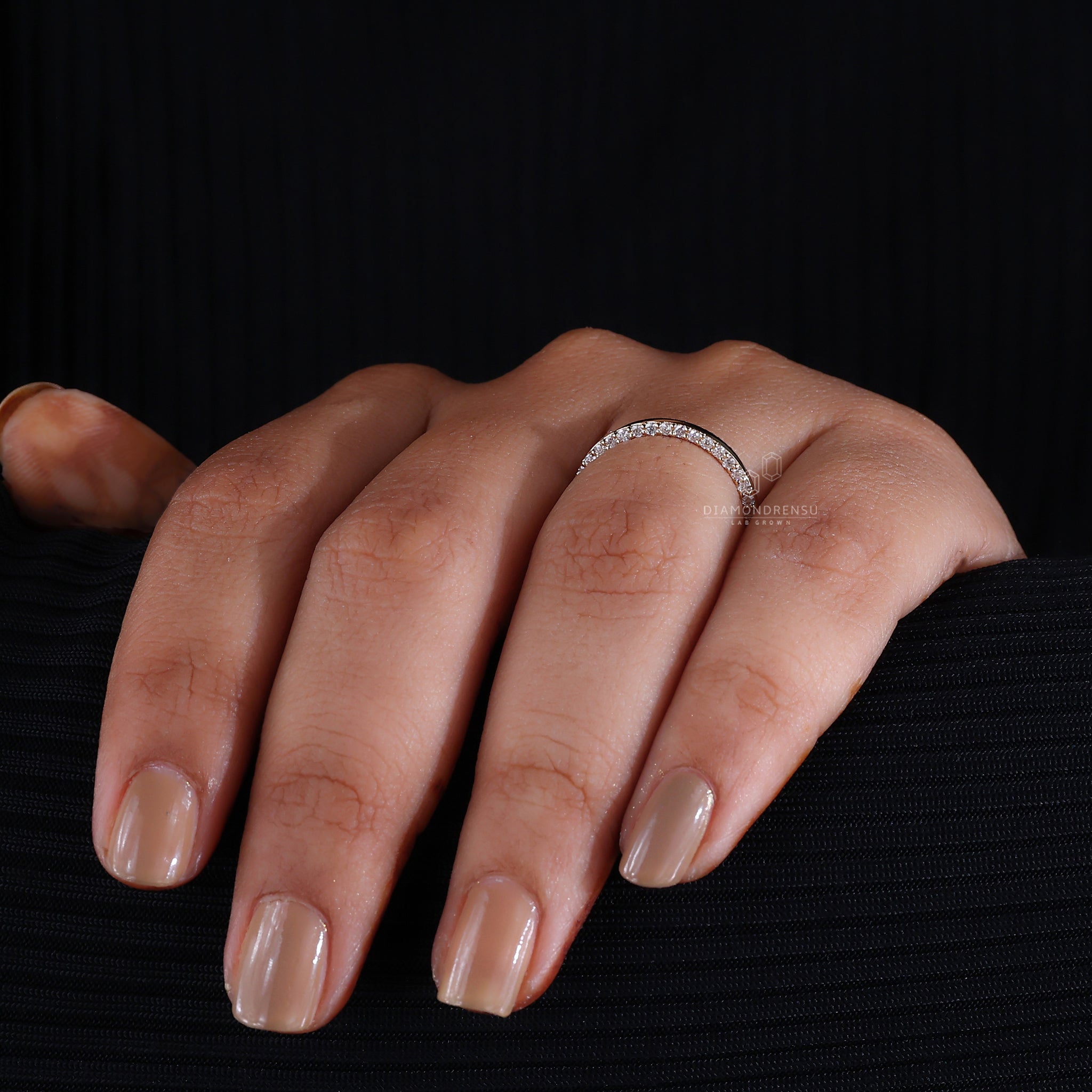 Unique yellow gold diamond wedding ring.
