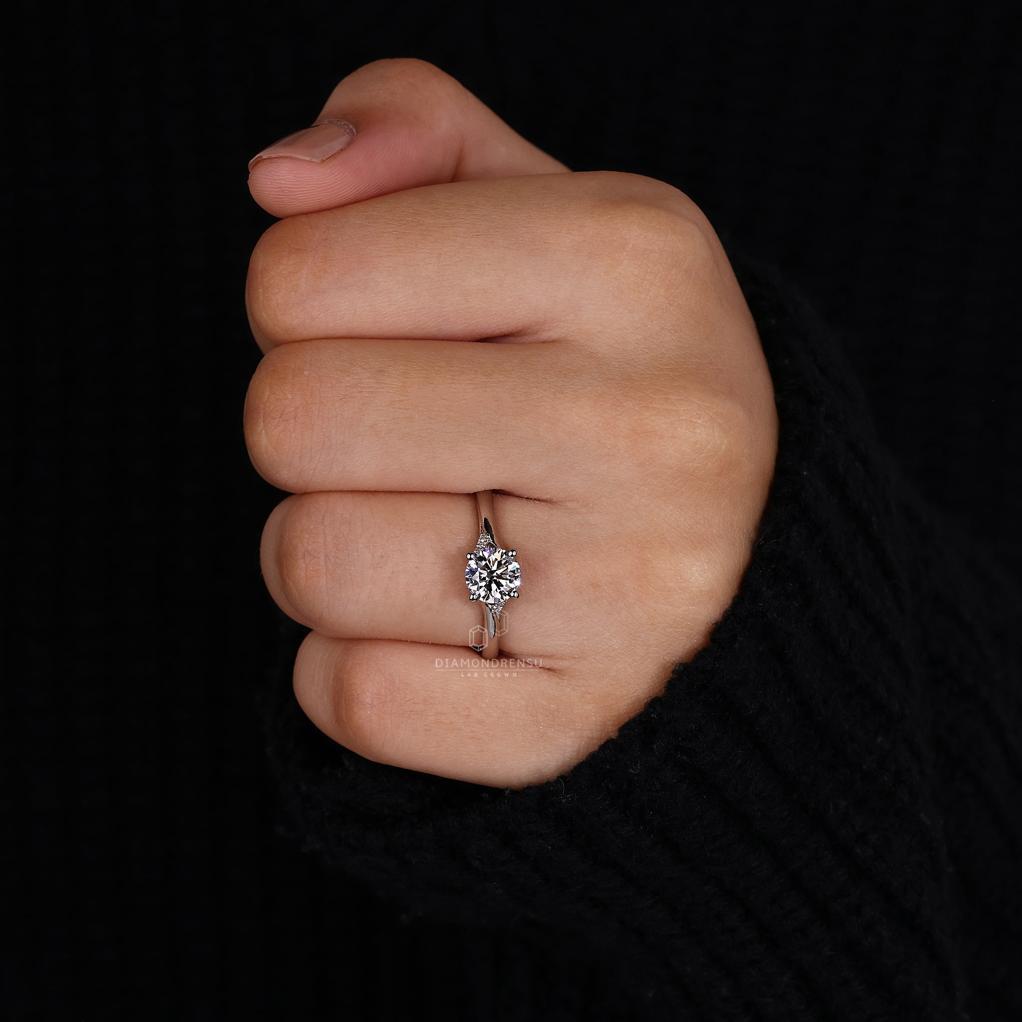Split shank ring in 4 prong ring design
