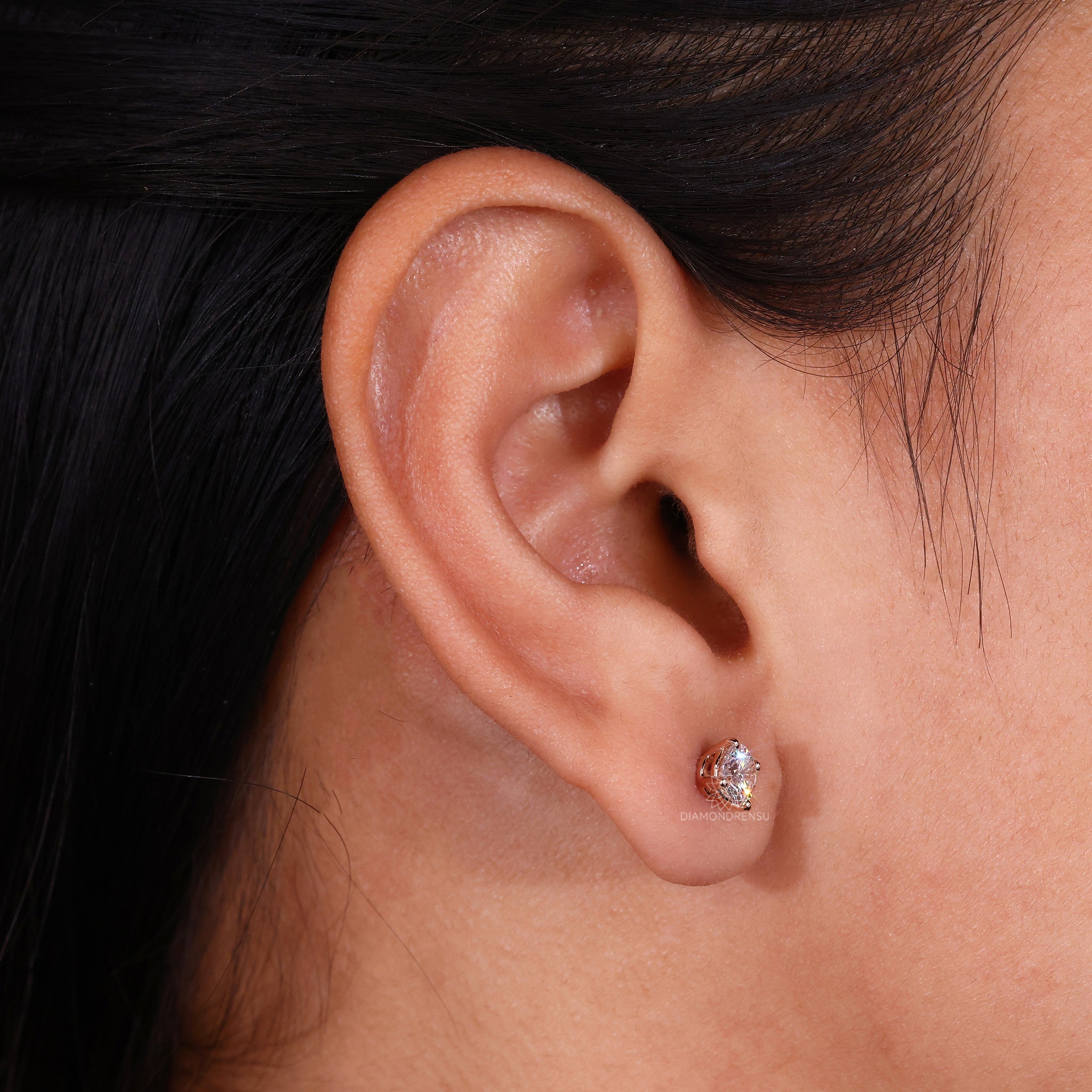 Buy earrings from Diamondrensu UK with custom rose gold studs.