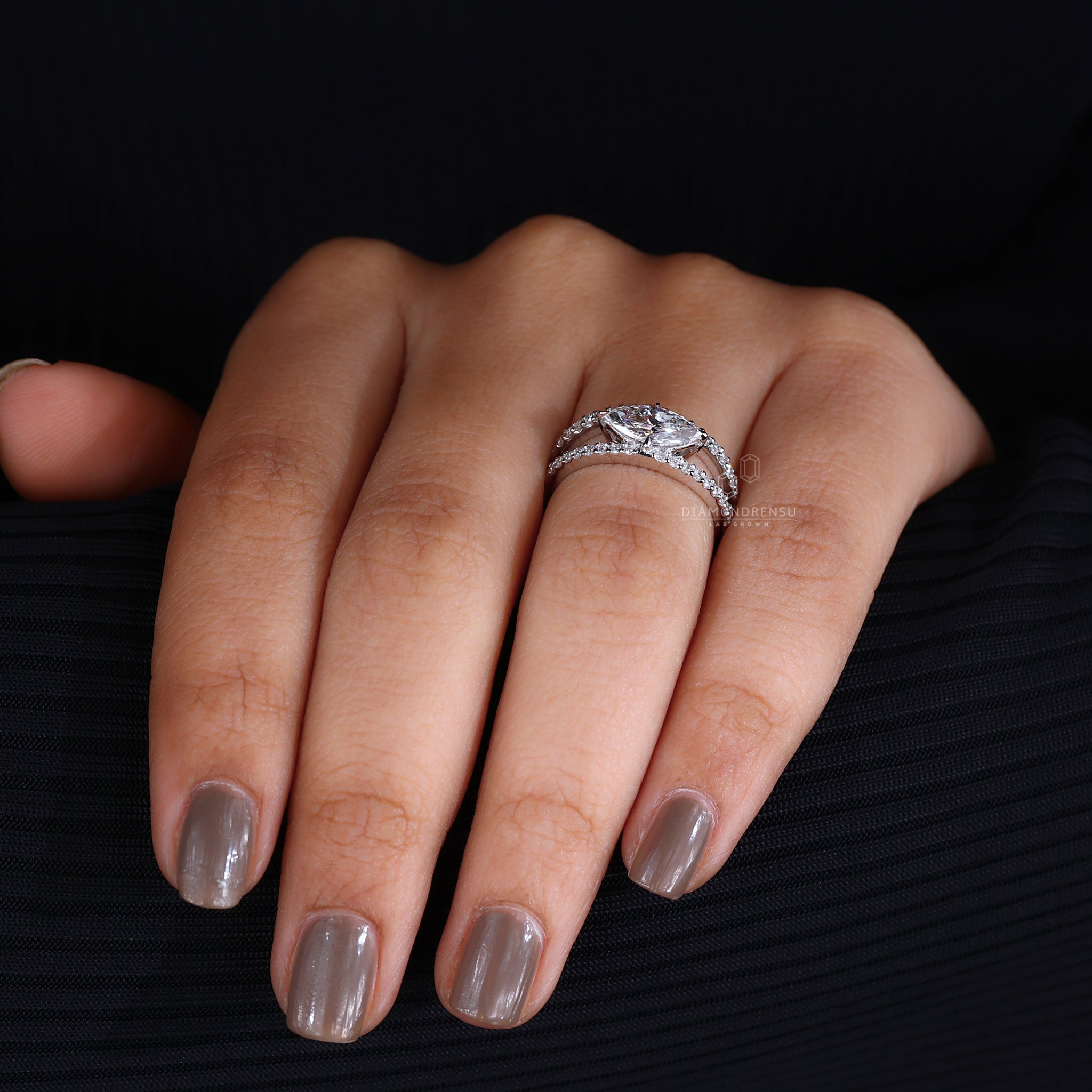 Buy engagement ring with modern dual band.
