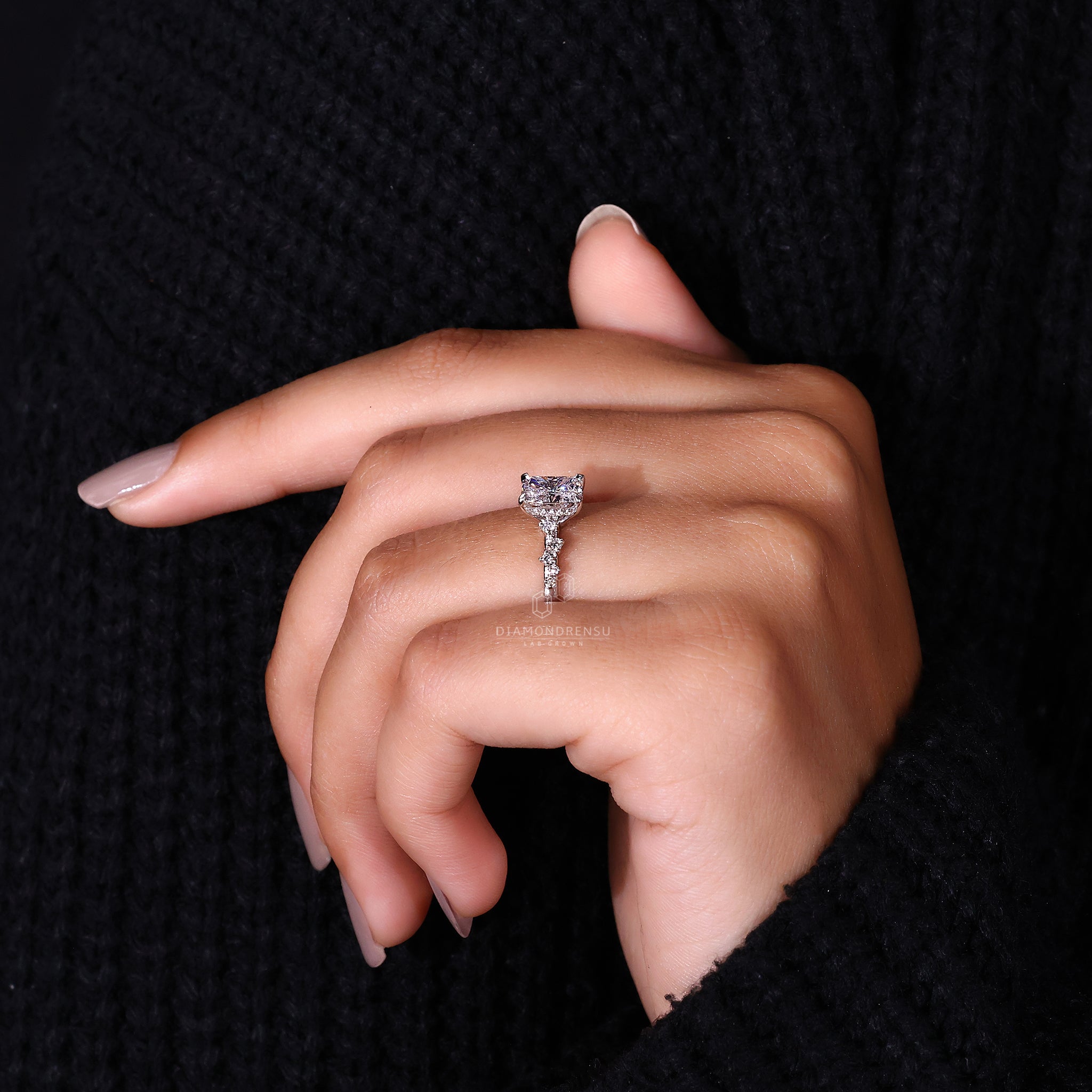 Diamondrensu UK engagement ring with round cut hidden halo.
