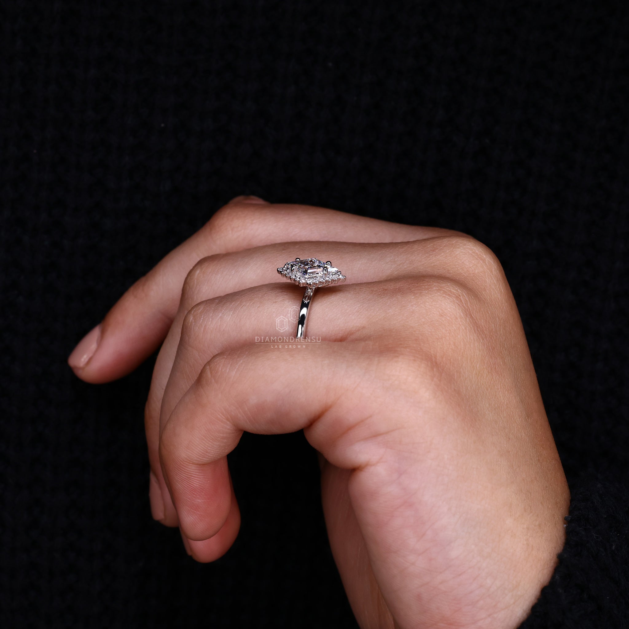 Buy engagement ring in London UK with IGI certified lozenge cut diamond.
