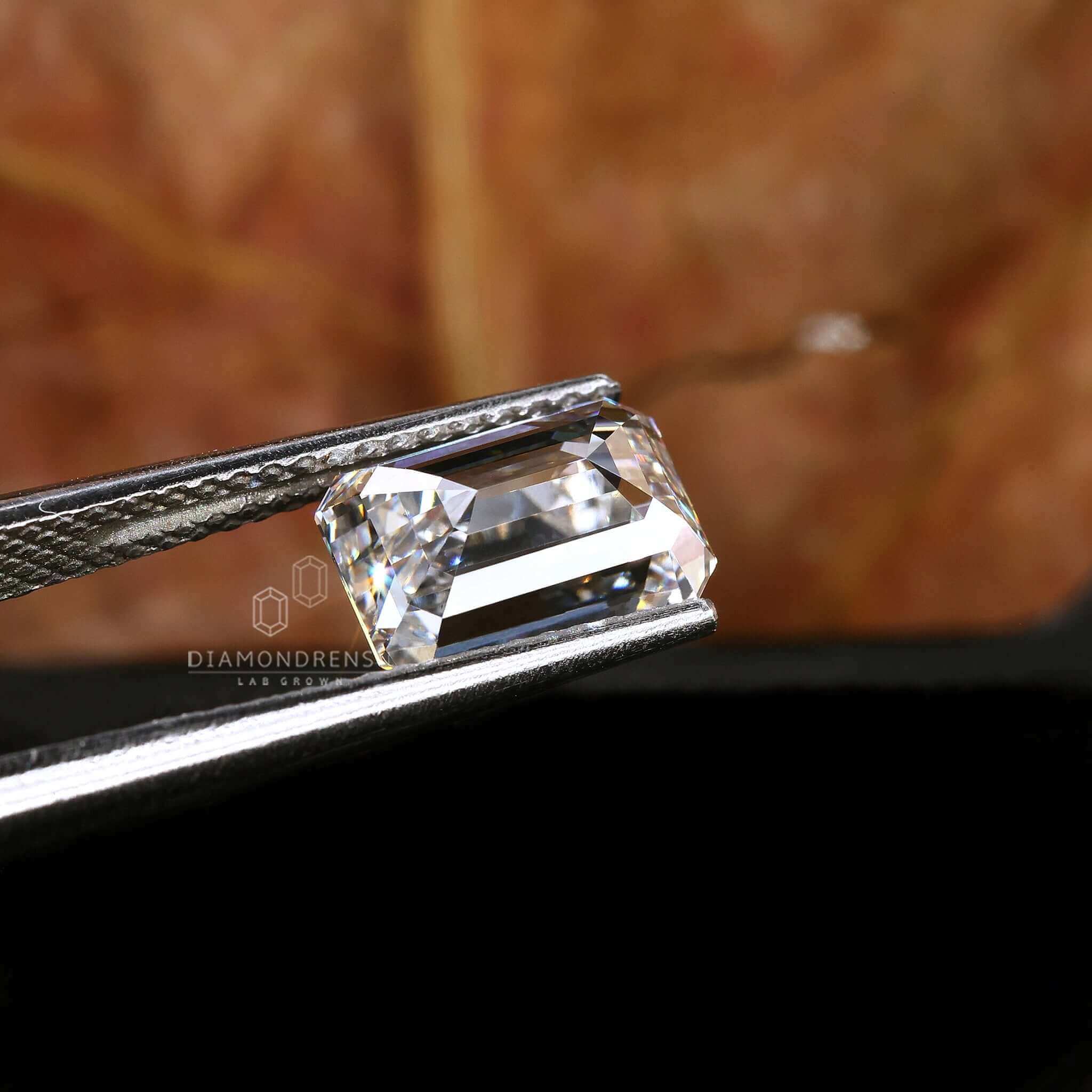 emerald cut diamond