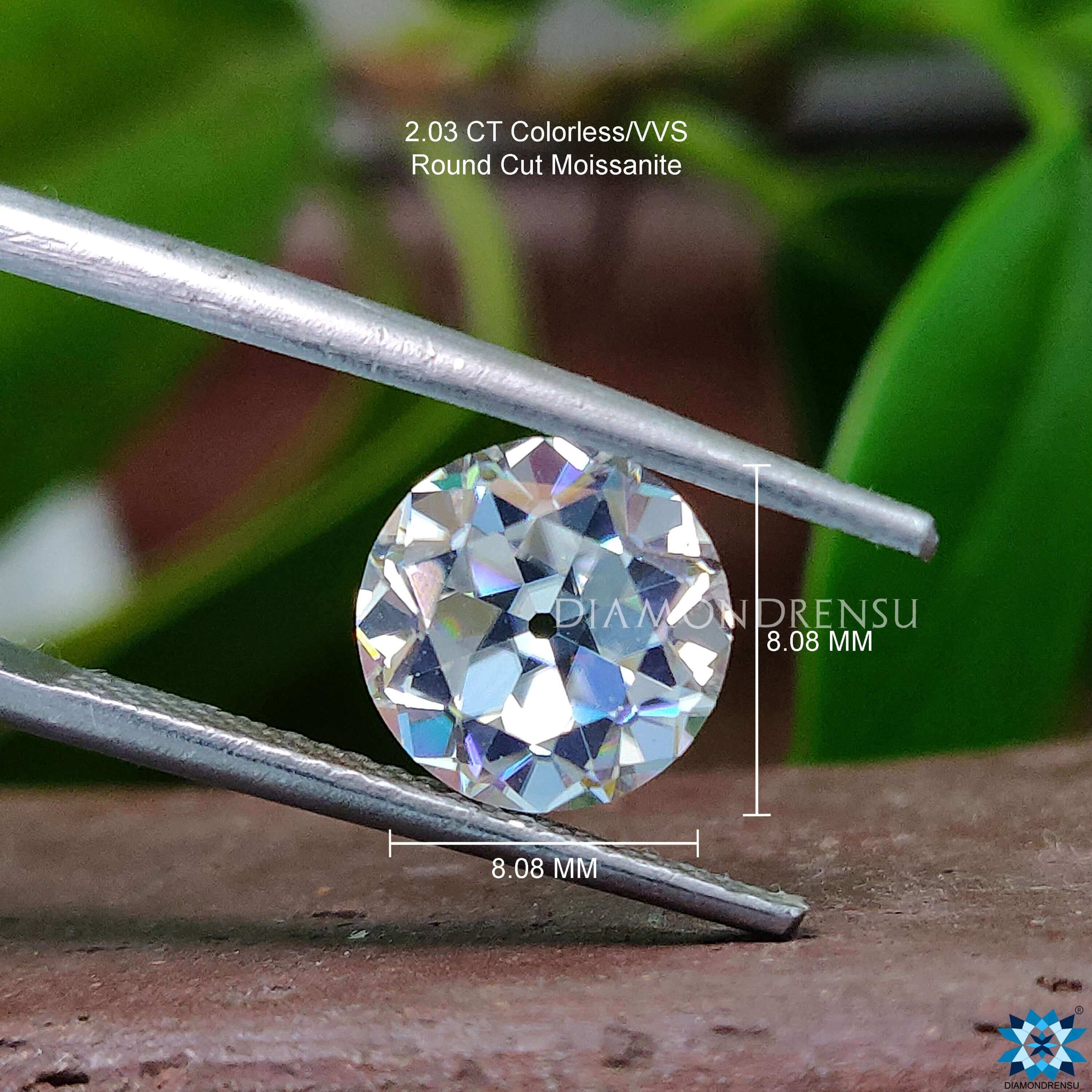 round oec cut moissanite loose