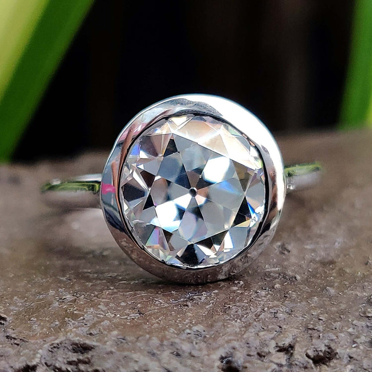 Old European cut engagement ring in white gold.
