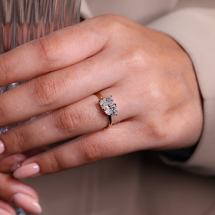 Claw Prong Setting used to hold both center stones.