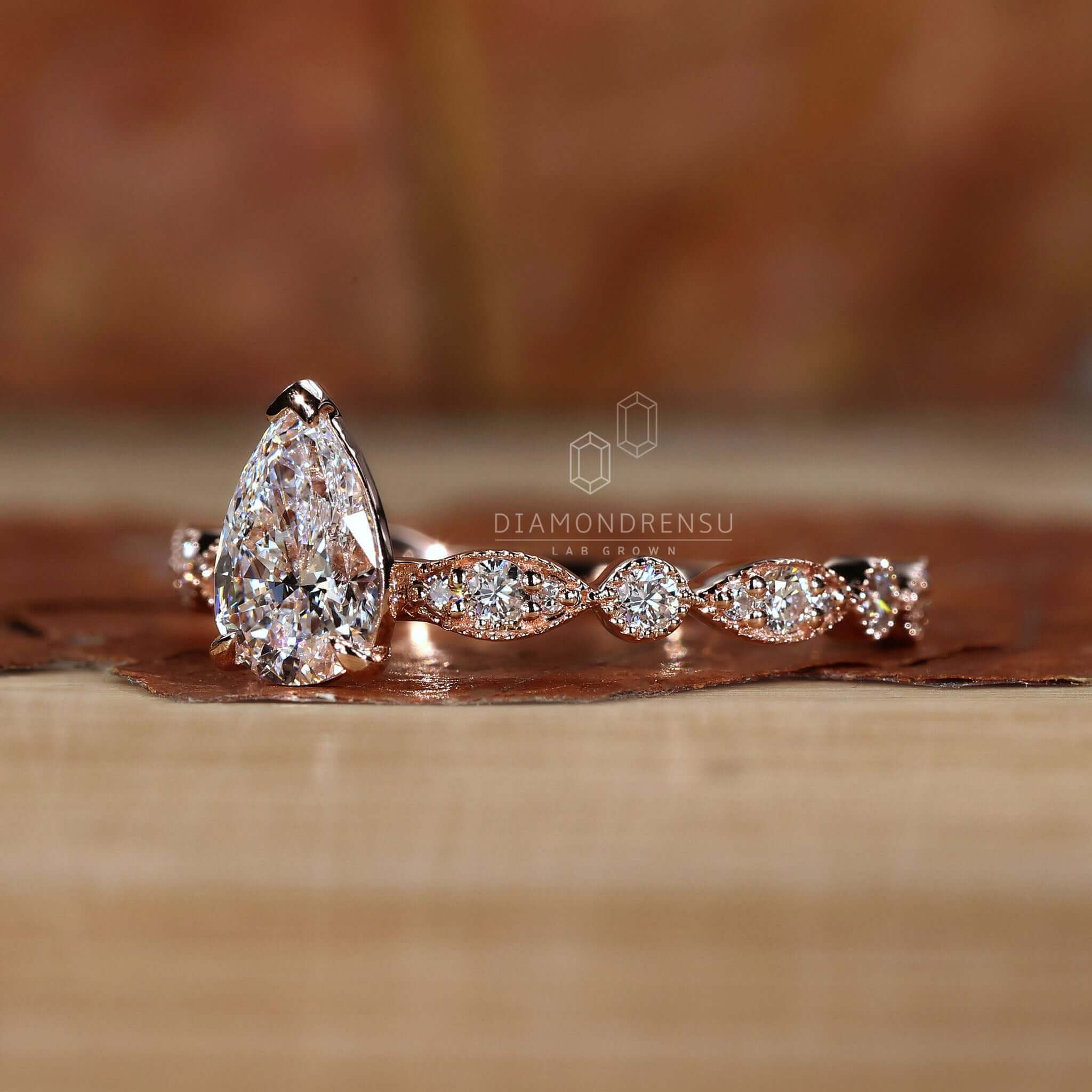 Pear ring designed with a rose gold diamond ring for timeless charm and sophistication.