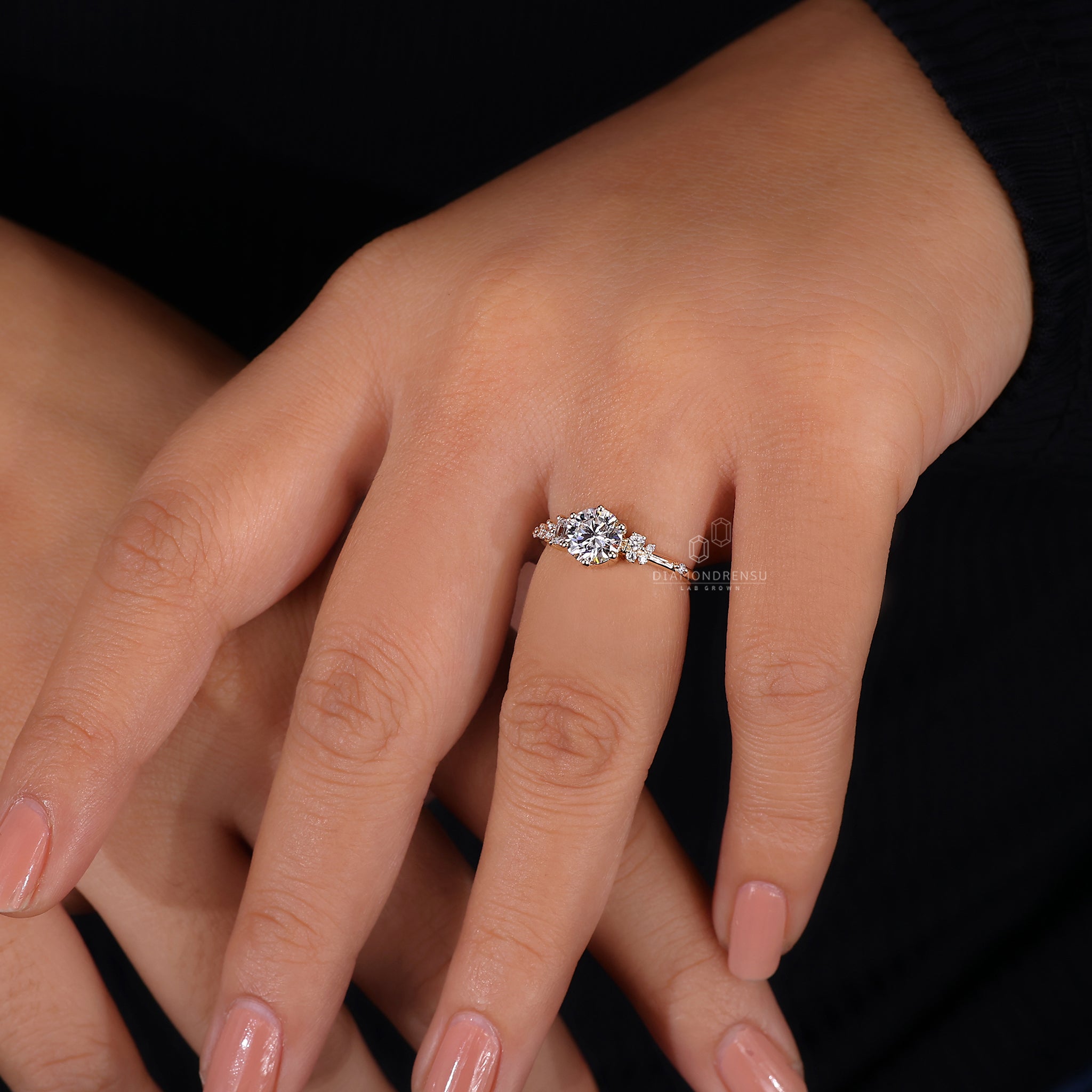 Diamondrensu UK engagement ring styled as round cut diamond ring
