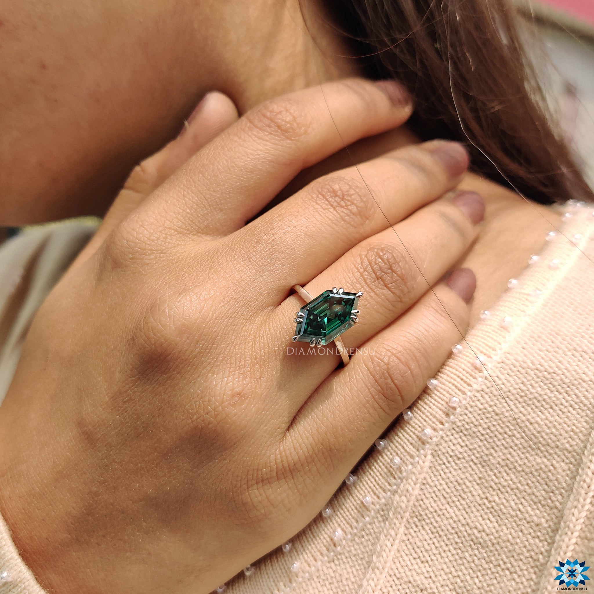 Buy engagement ring in white gold with hidden halo and custom design.
