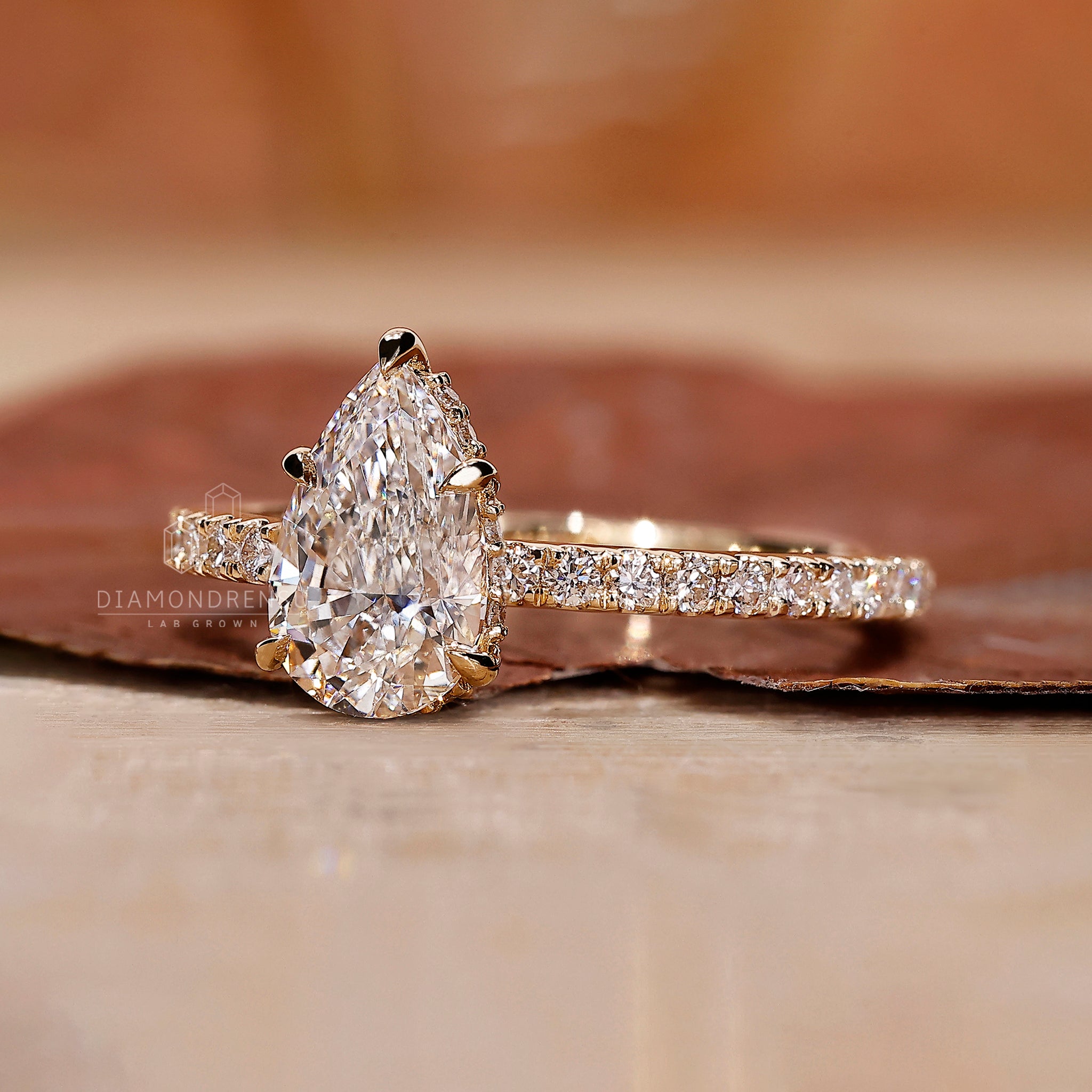 Claw prong ring setting with Lab Grown Diamond for durability.
