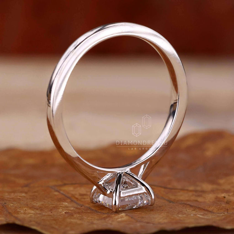 Minimalist solitaire ring perfect for a classic look.