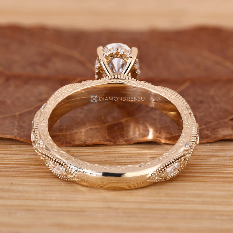 IGI certified lab grown oval diamond ring handmade.
