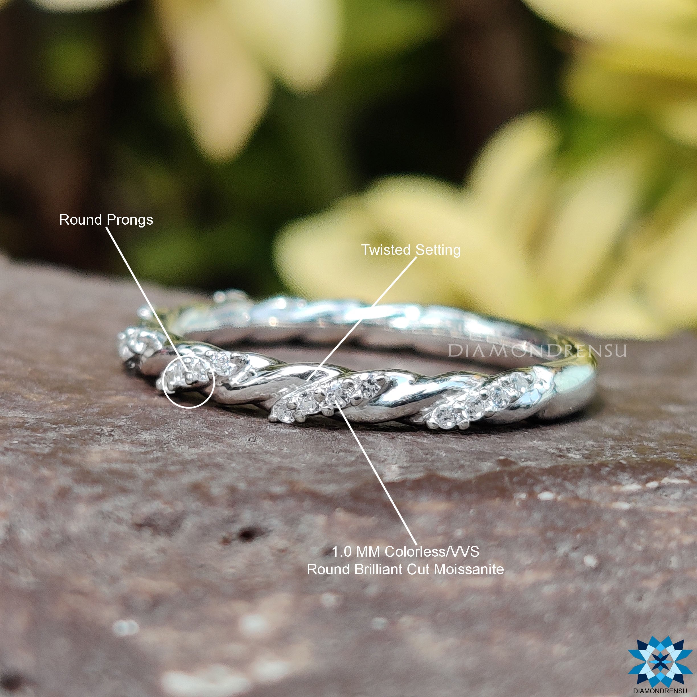 moissanite bands