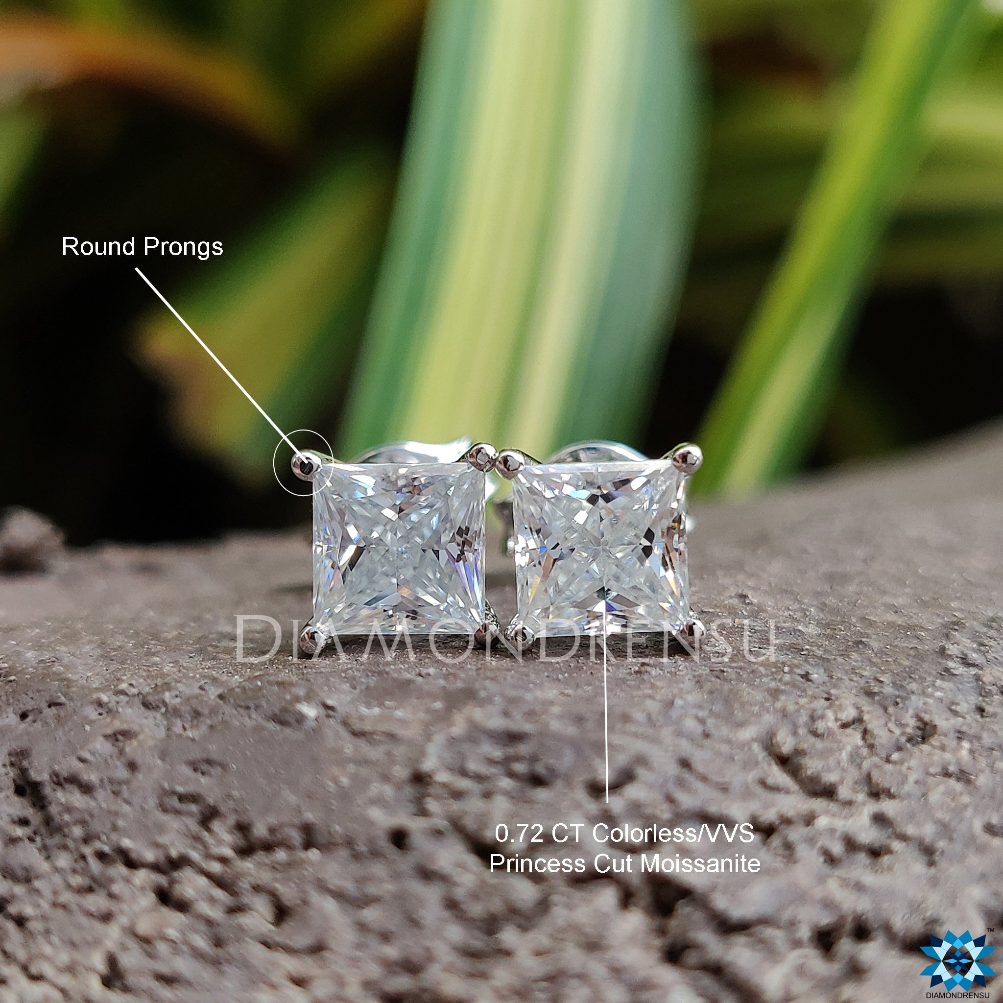 princess cut moissanite 