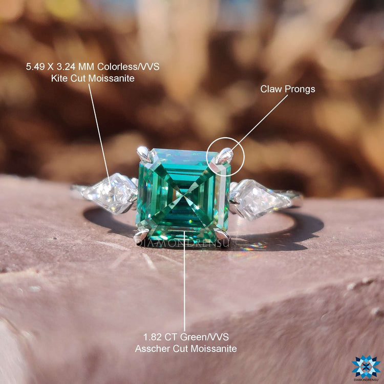Buy moissanite ring with Asscher cut design.
