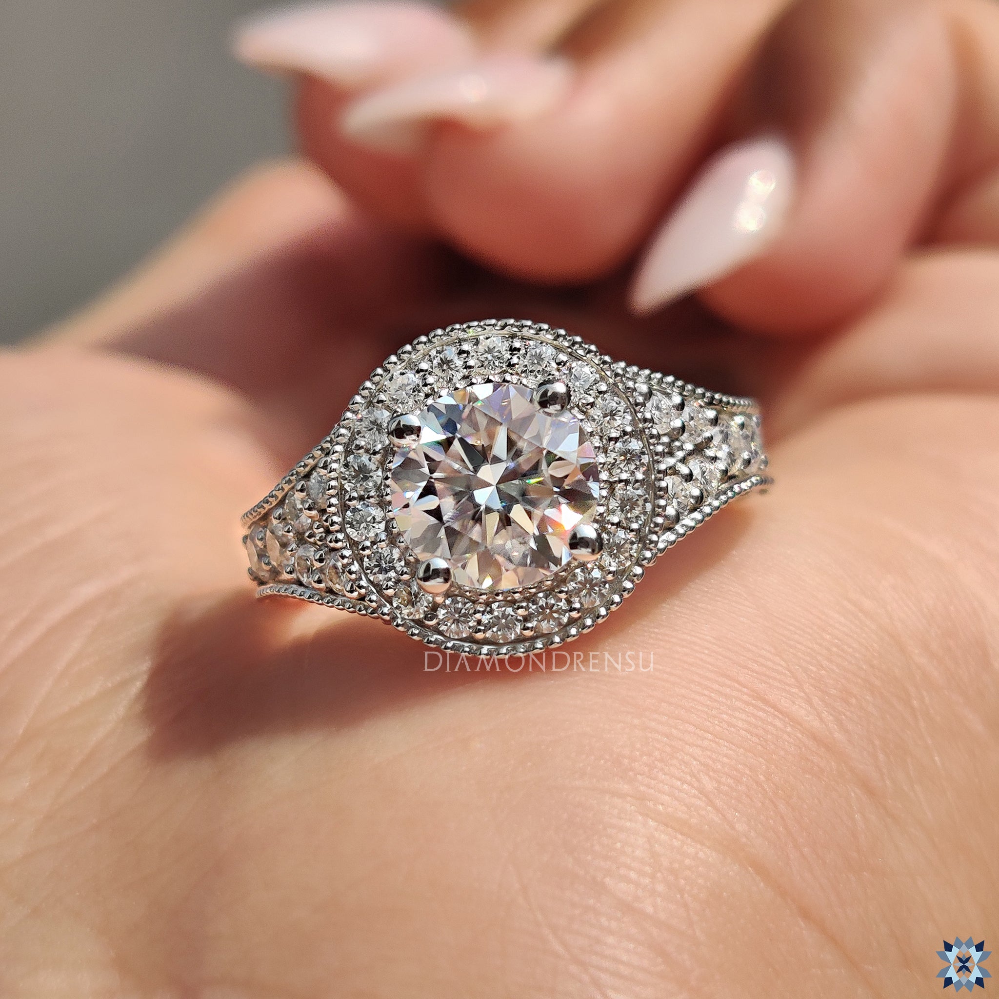 Halo setting ring in art deco ring design
