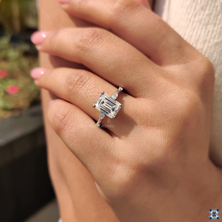 Moissanite ring in muse ring design
