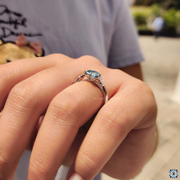 Tapered shank ring with cyan blue moissanite ring
