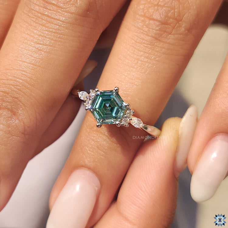 7 stone ring in muse ring one style
