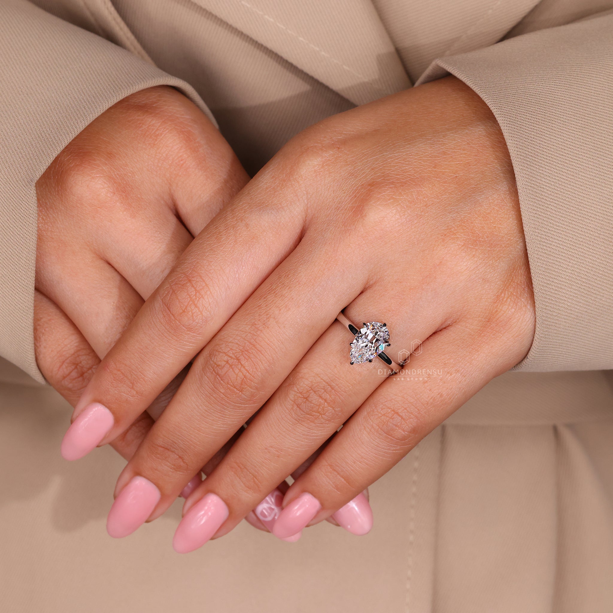 Buy engagement ring with IGI certified lab grown diamond and custom design.