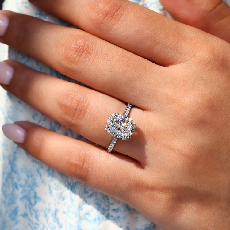 Elegant Pave Setting Ring designed for modern style.
