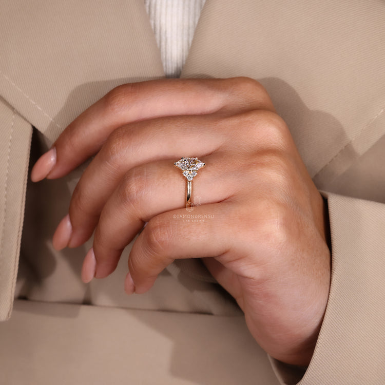 8 claw prong setting in custom engagement ring design.
