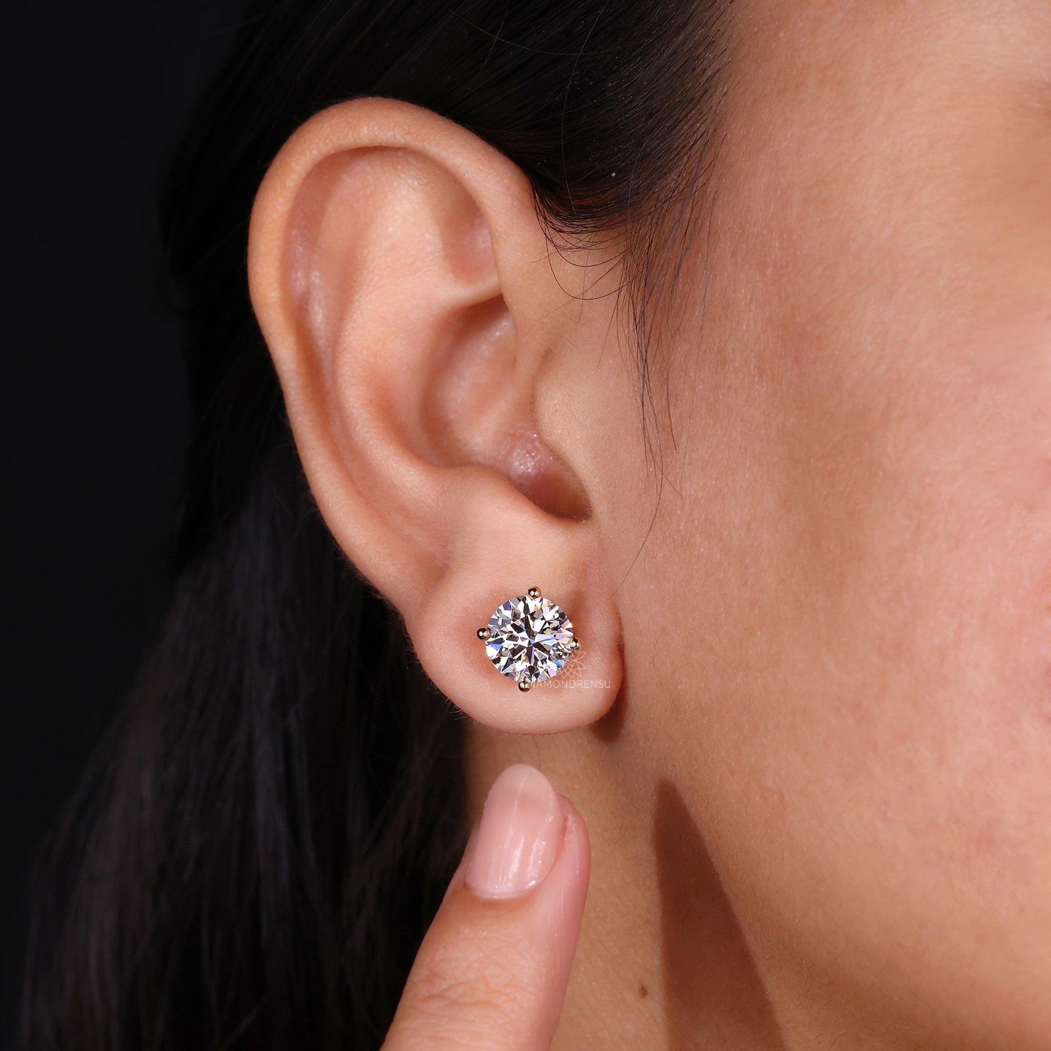 Yellow gold lab diamond earrings UK.