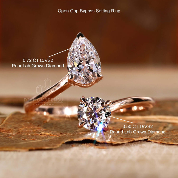 Engagement ring for women featuring a diamond ring UK design with a stunning pear cut diamond.
