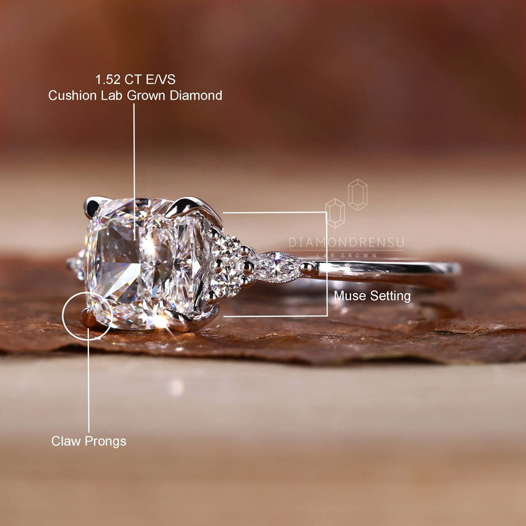 Muse Ring with minimalist design and Lab Grown Diamond, perfect for creating a special engagement ring for women.