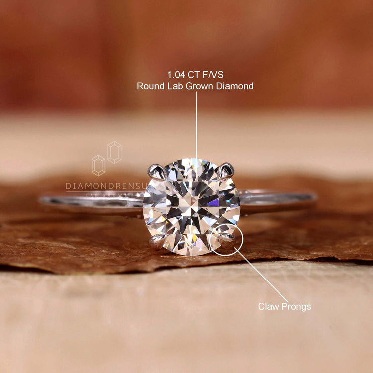 Round brilliant diamond ring reflecting exceptional brilliance.