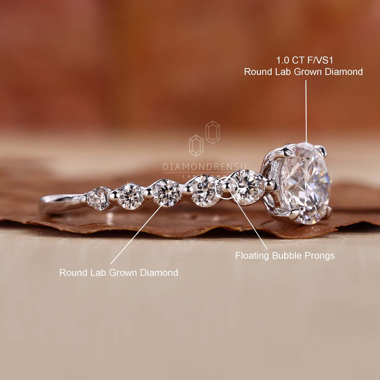 Claw prong setting enhancing the sparkle of the exquisite diamond.