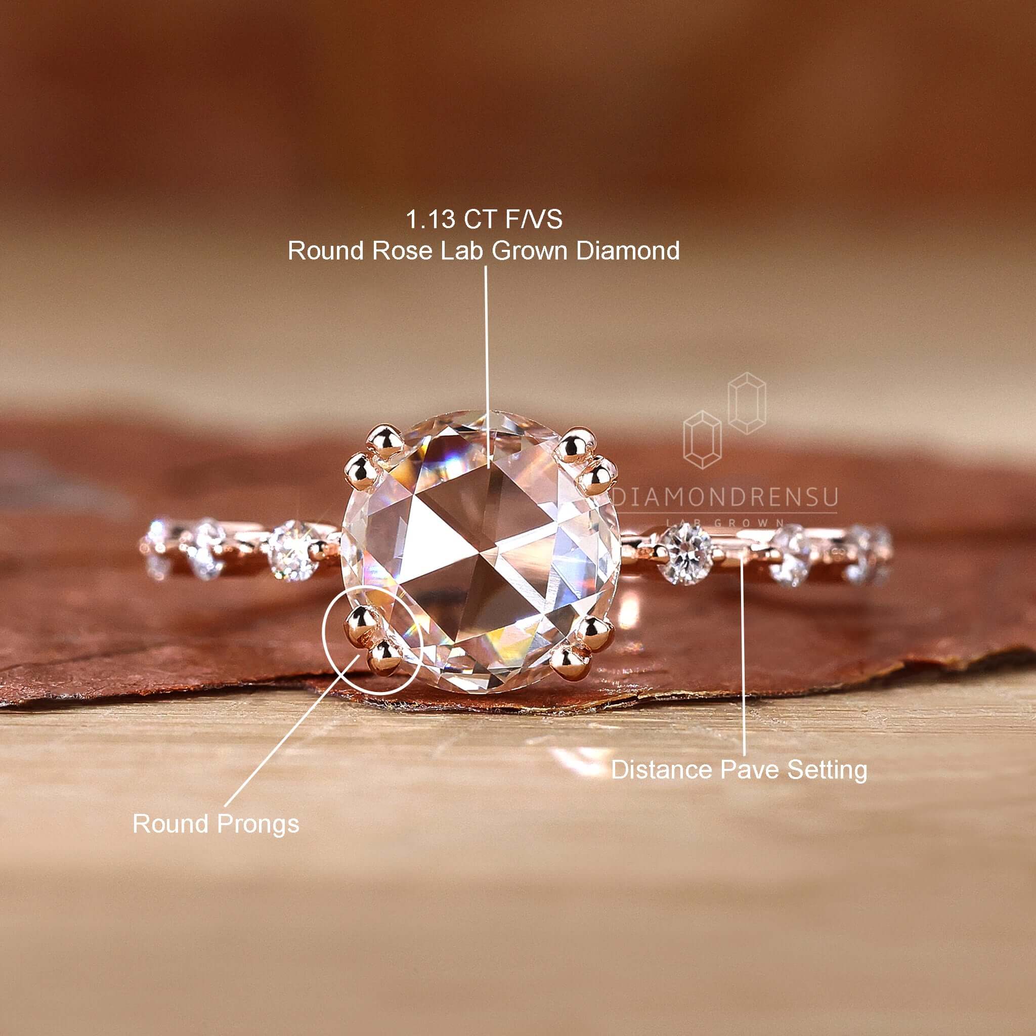 Round prong setting offers a sleek, modern look while maximising the diamond’s brilliance.