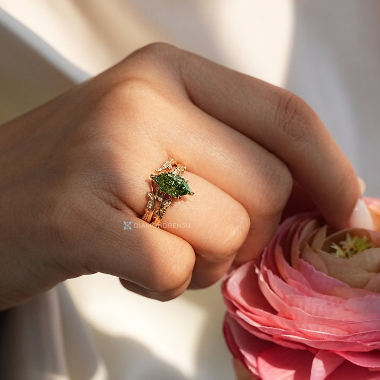 Green Dutch Marquise Diamond Ring And Wedding Band In Split Shank
