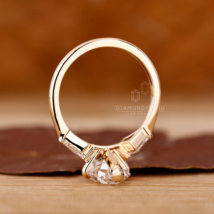 Buy diamond ring with Dutch Marquise and kite cuts.

