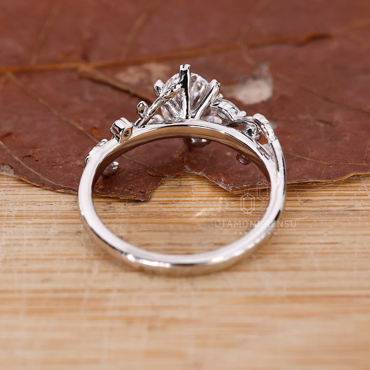 IGI Certified Diamondrensu UK Engagement Ring in handmade ring style.