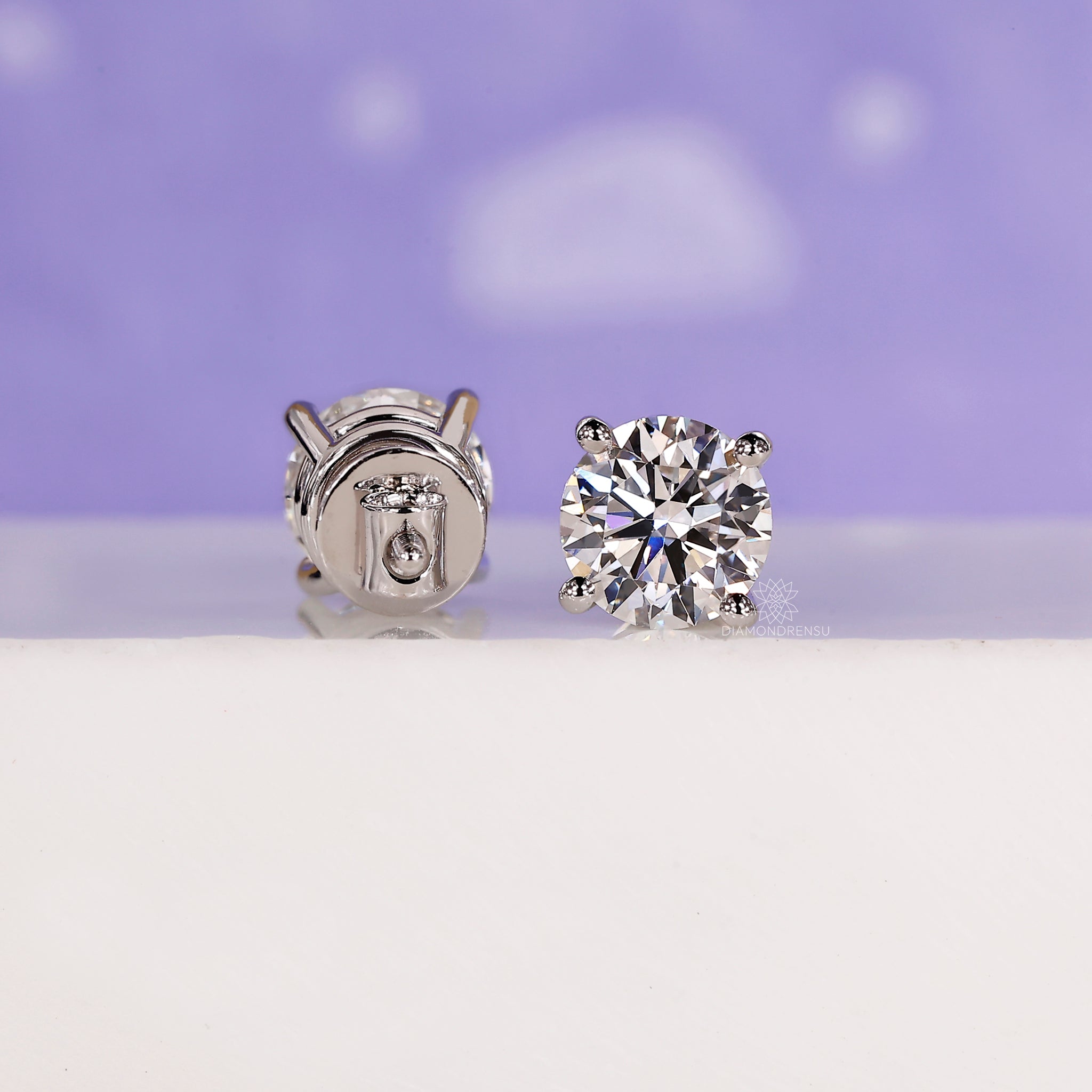 Classic 3 carat diamond studs.
