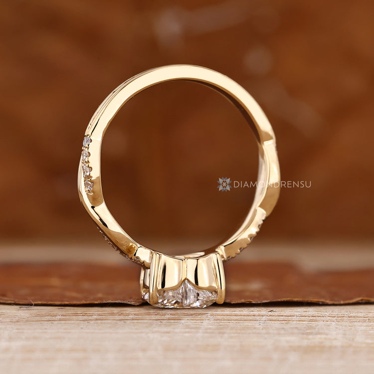 Heart cut engagement ring handmade by Diamondrensu UK.