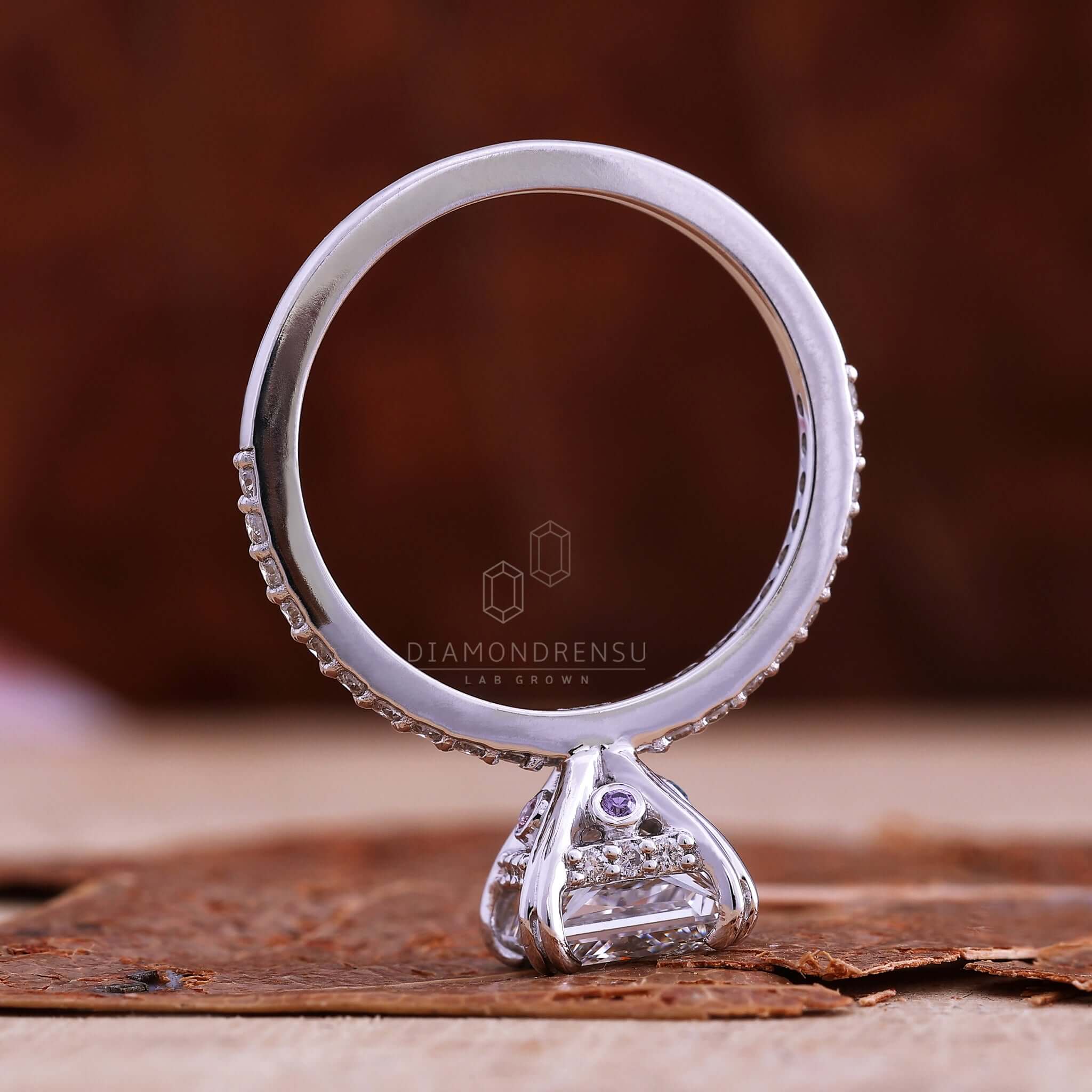 customized engagement ring