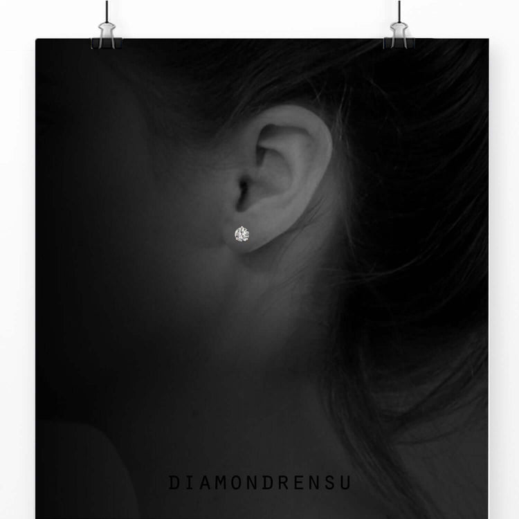 Stud diamond earrings with classic 3 prong setting.
