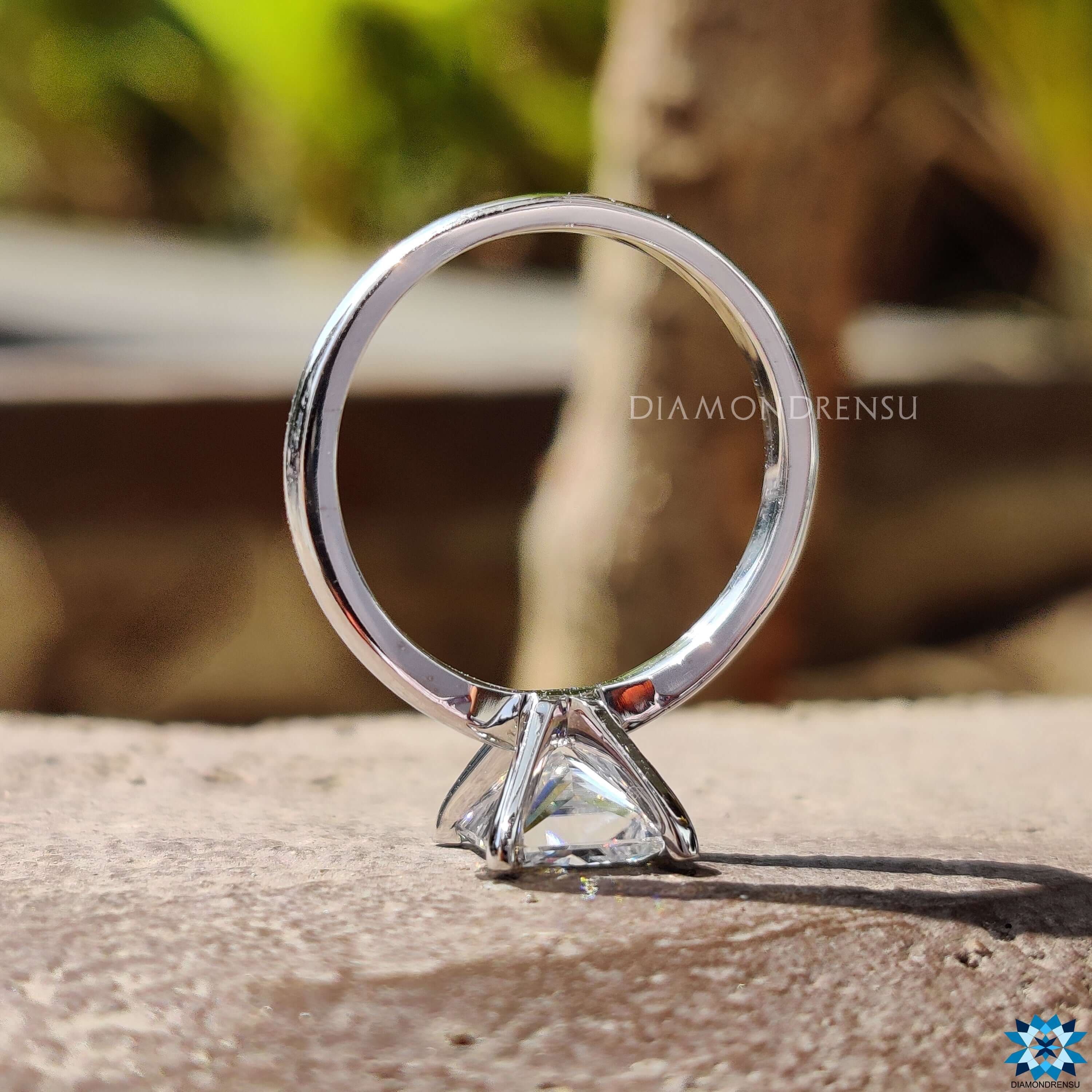 moissanite solitaire ring - diamondrensu