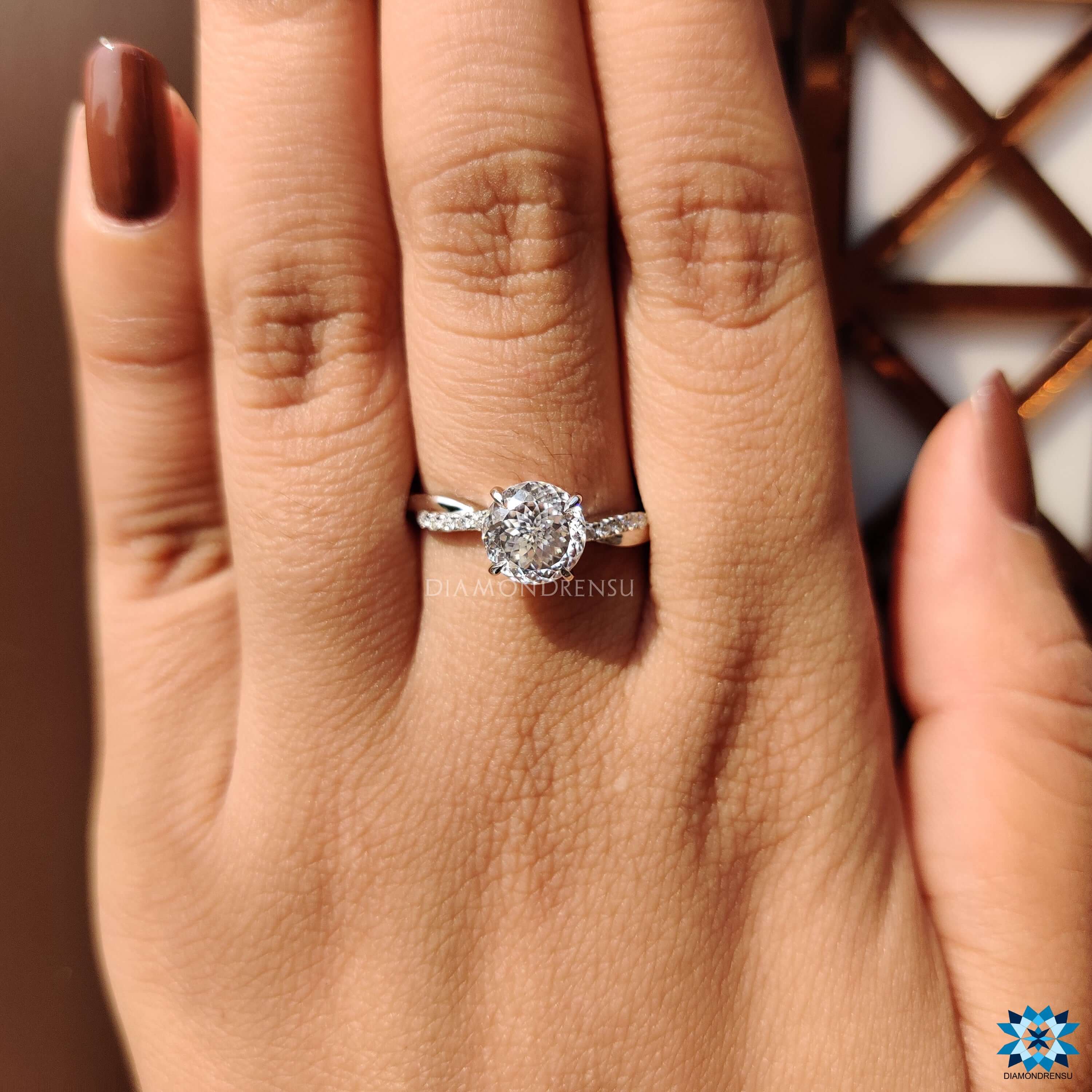 best moissanite engagement ring - diamondrensu