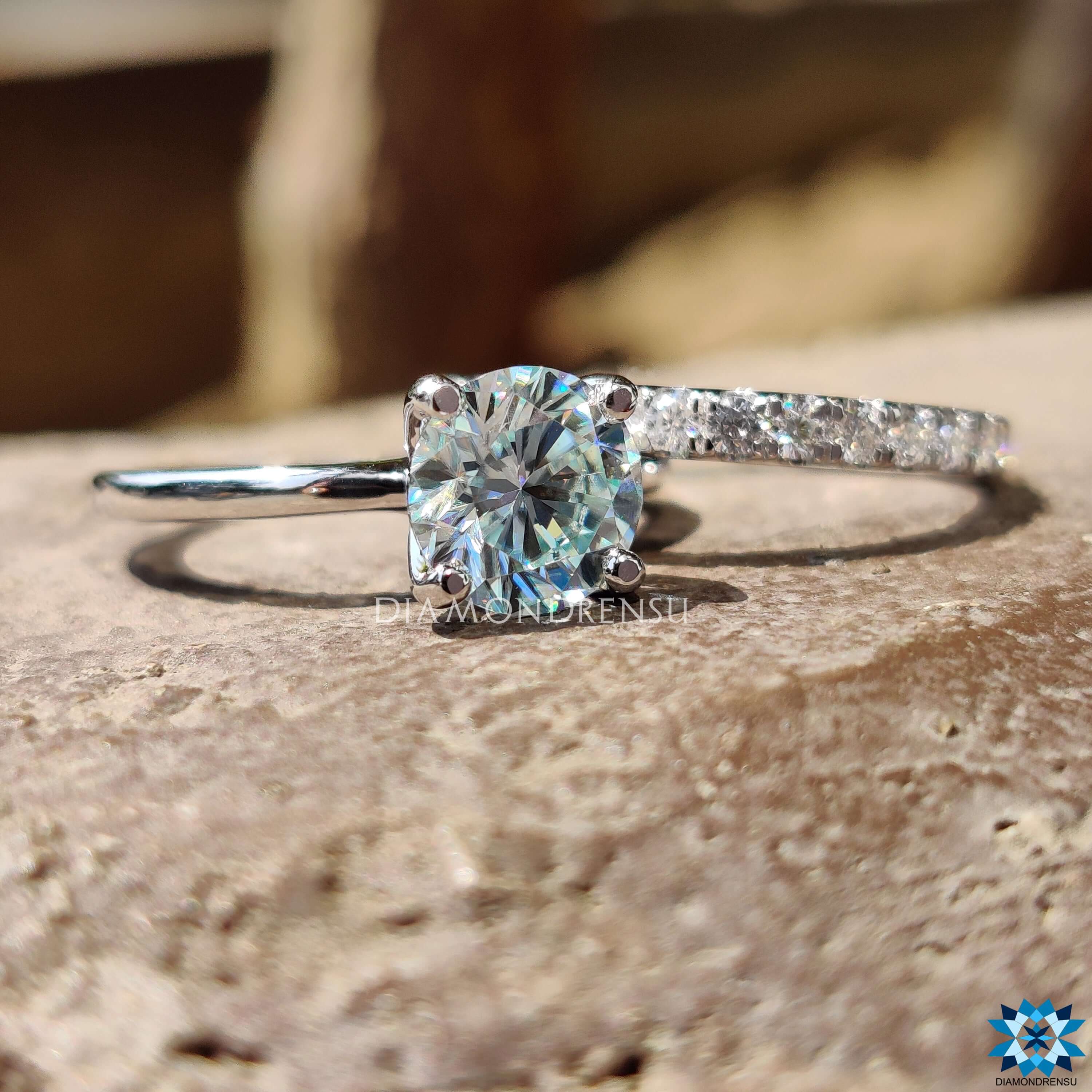 moissanite engagement rings - diamondrensu