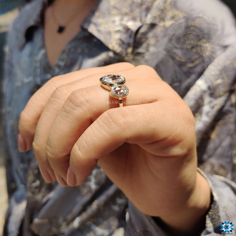Diamondrensu UK rose cut engagement ring.
