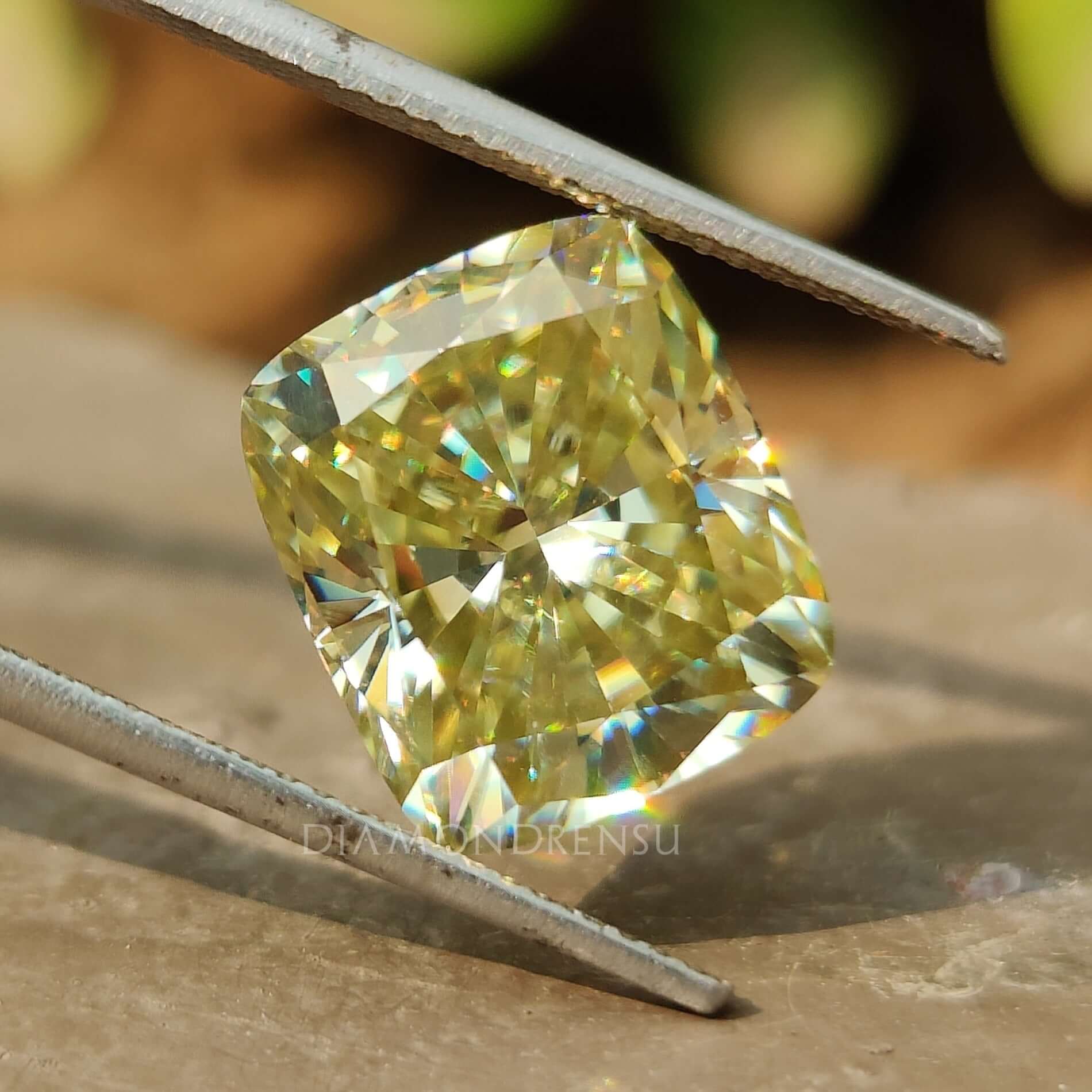 moissanite vs diamond - diamondrensu