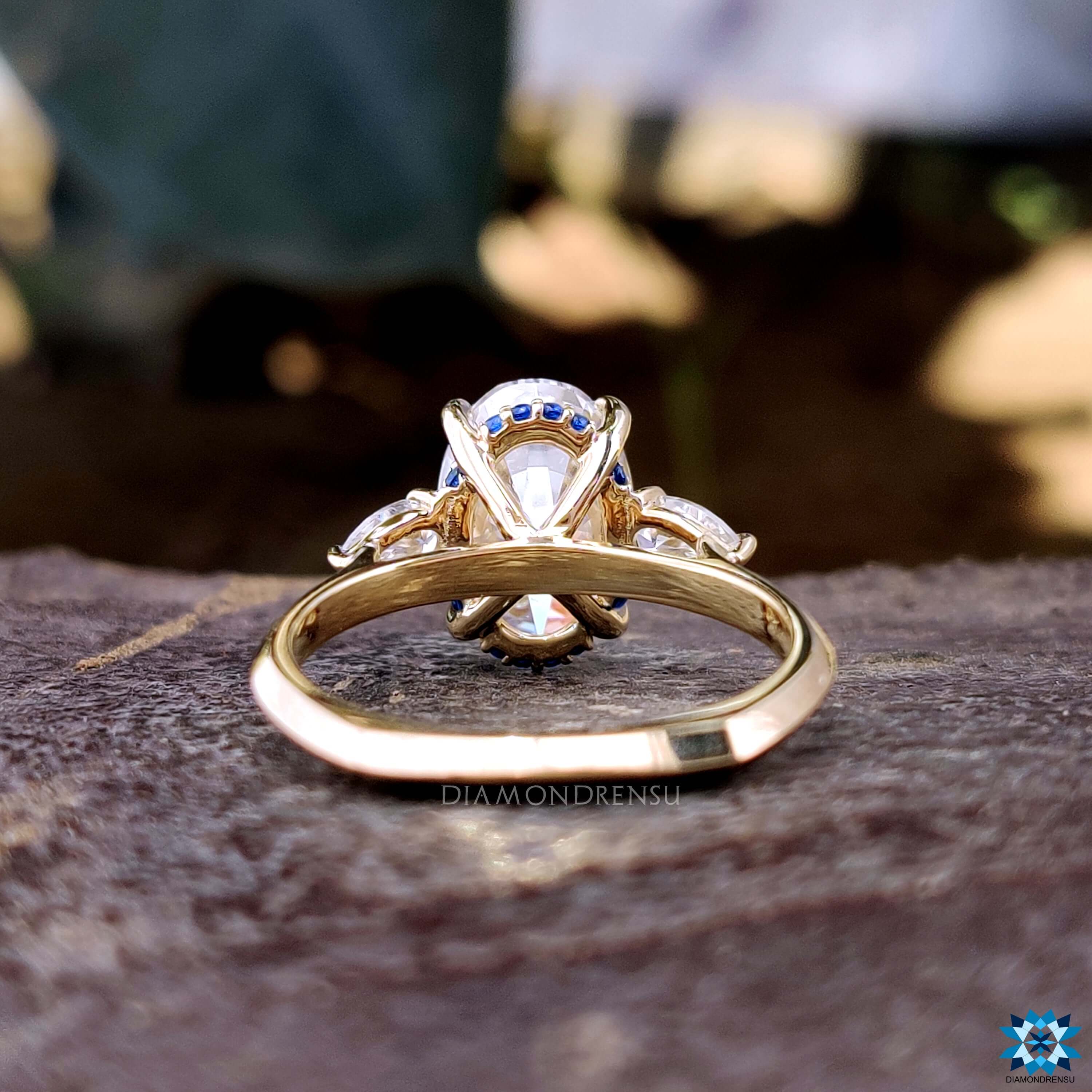 oval engagement rings - diamondrensu