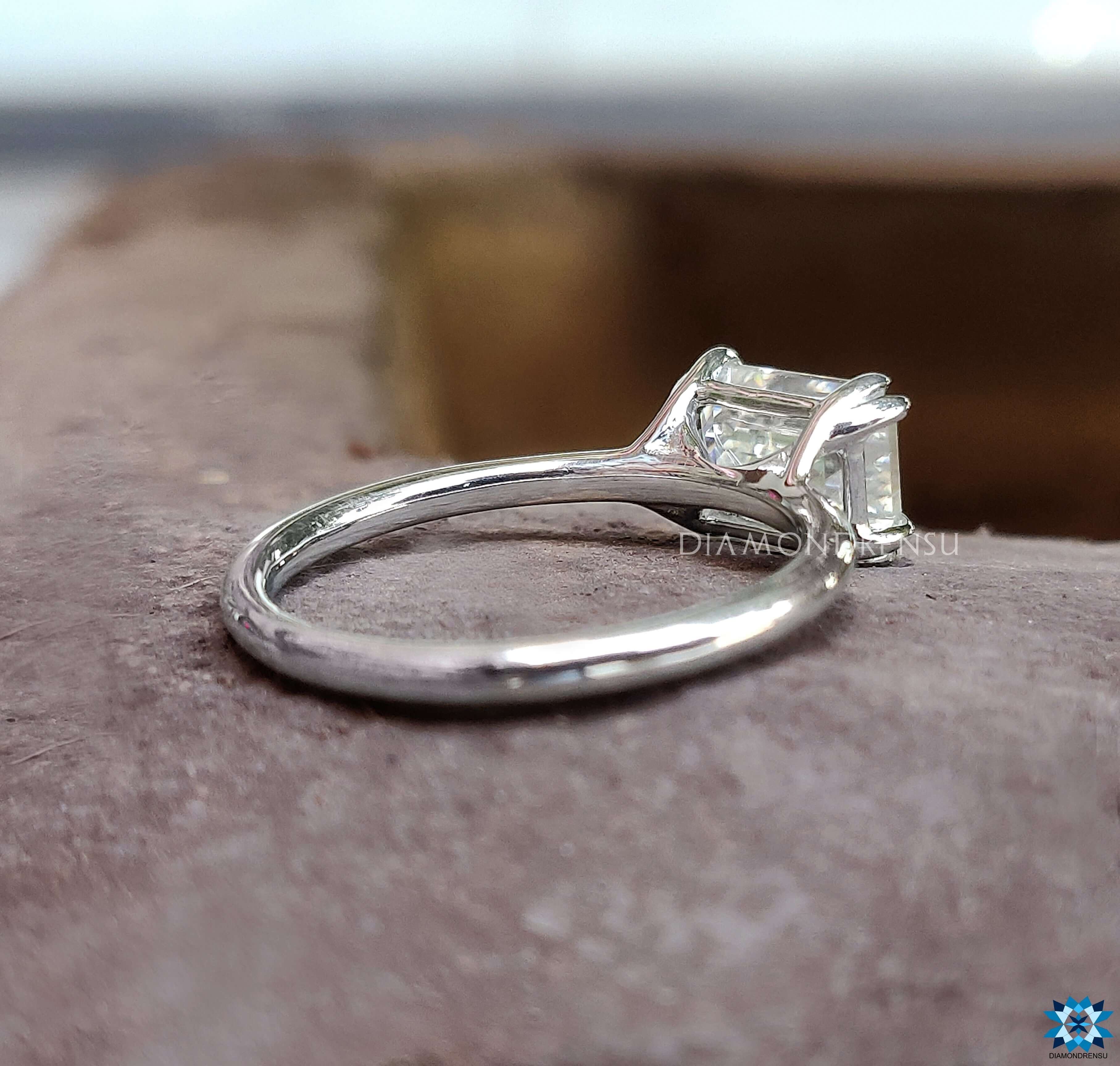 solitaire engagement ring - diamondrensu