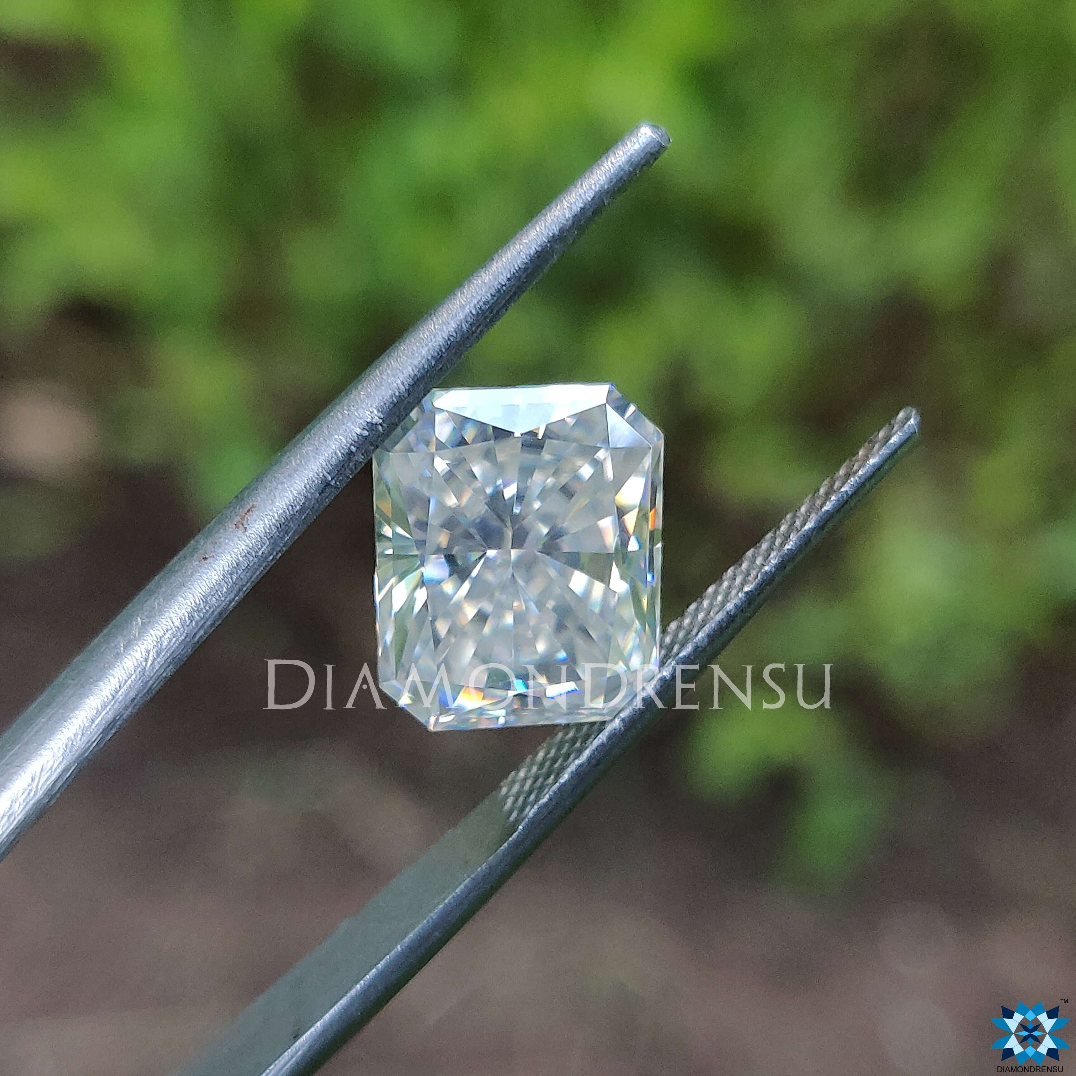 loose moissanite