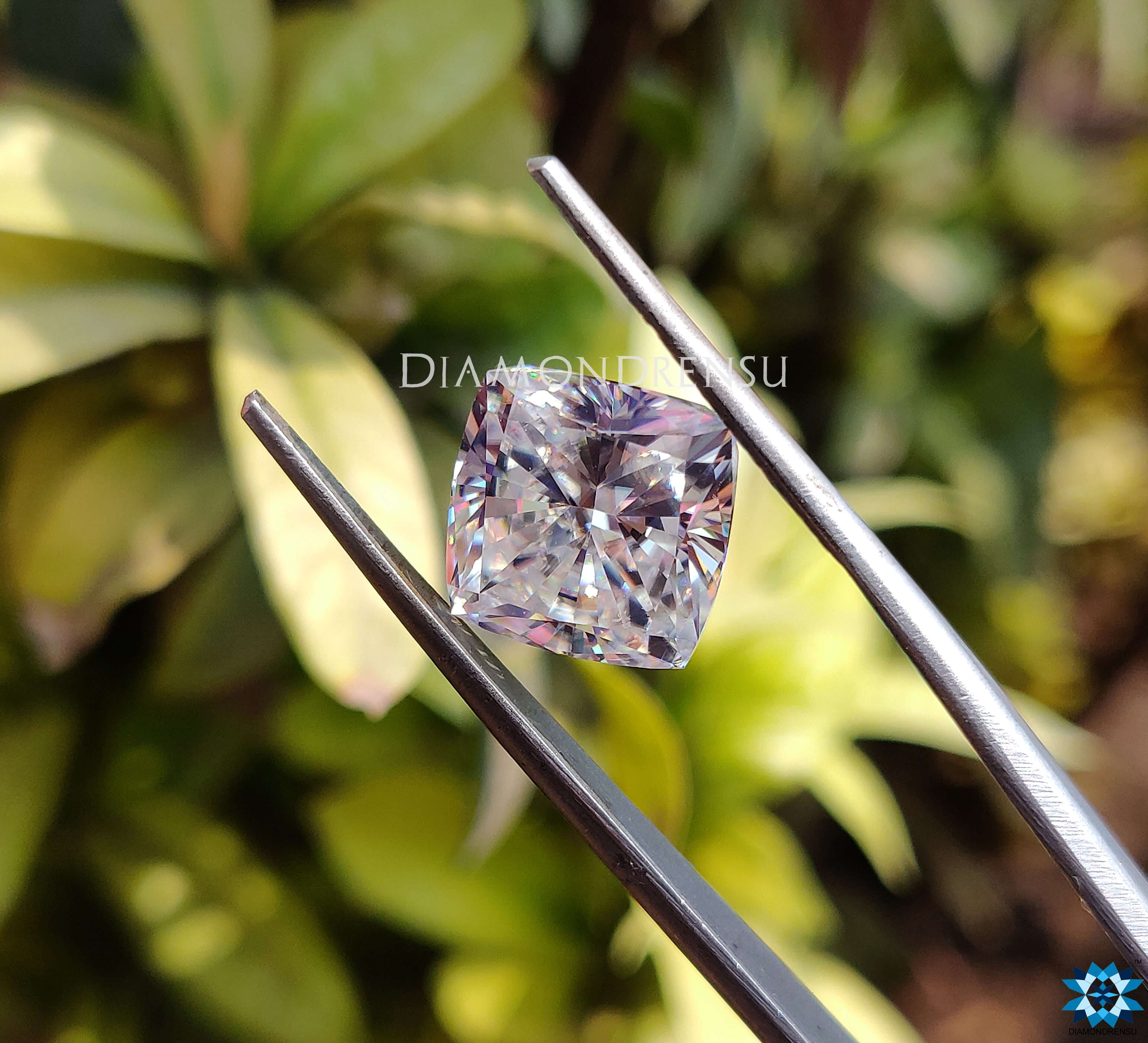 loose moissanite